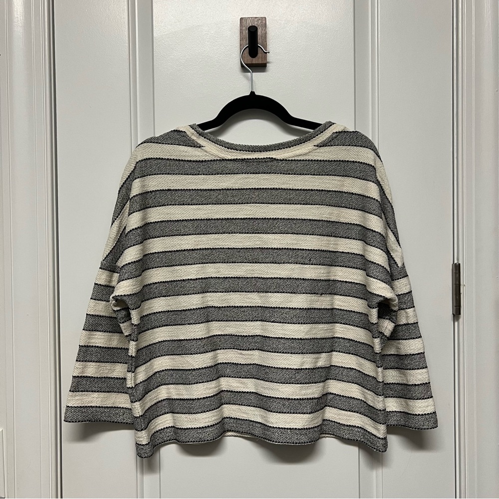 LOFT Black and Cream Knit Top - Picture 2 of 8